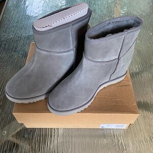 UGG Classic Femme Mini wedge boots Size 11, light grey
